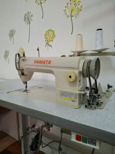 Maquina de costura reta industrial