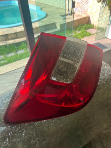 LANTERNA TRASEIRA ESQUERDA - HONDA CIVIC