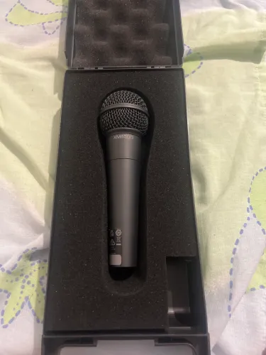 Microfone Dinâmico - XM8500
