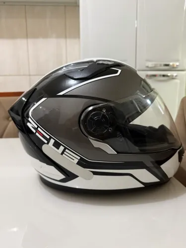 2 CAPACETE ZEUS