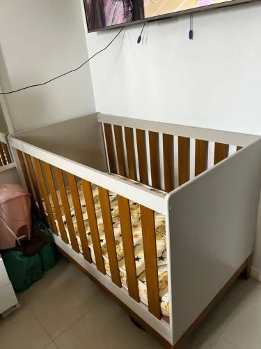Berço que vira cama em perfeito estado