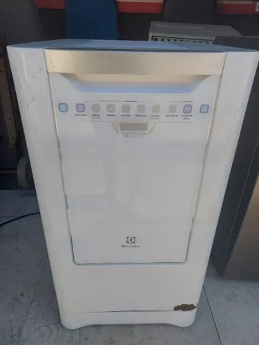 LAVA LOUÇA ELECTROLUX