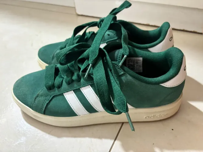 Tenis Adidas