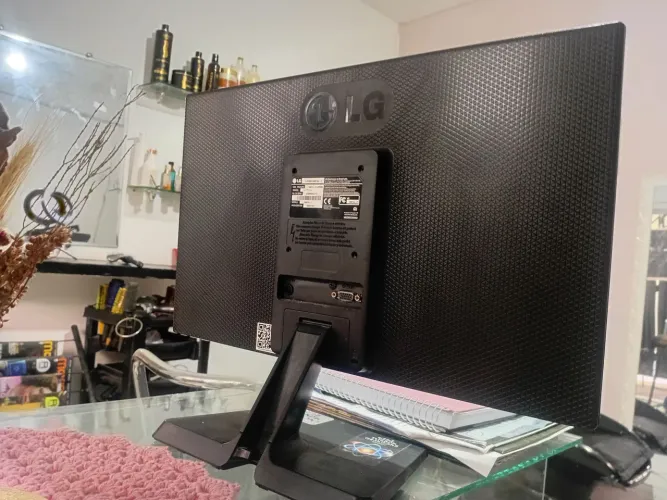 MUNITOR DE COMPUTADOR 