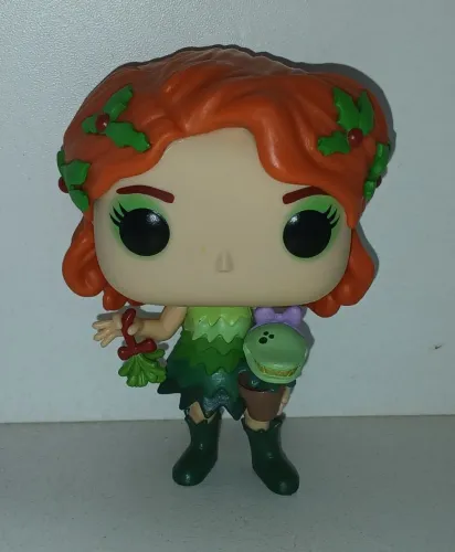 BONECA FUNKO POP DC COMICS POISON IVY HERA VENENOSA NATAL COM PLANTA CARNIVORA