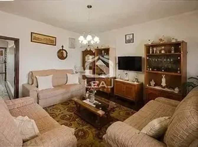 Casa de 348m² à venda com 2 quartos sendo 1 suígte e 6 vagas de garagem na Vila Morse | Zo