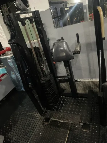 Glúteo Coice Machine