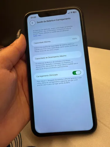 Celular iPhone 11