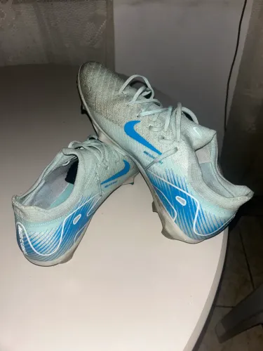 NIKE AIR ZOOM VAPOR 16