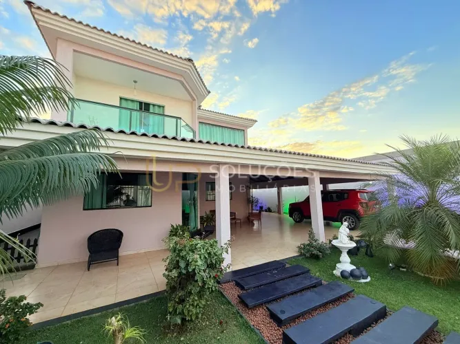 Casa 4 Quartos (2 Suítes) + Área Gourmet c/ Churrasqueira | Cond. Parque Colorado
