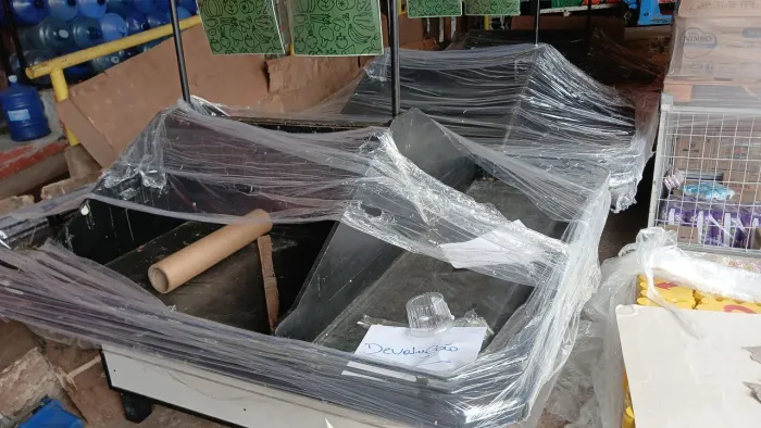 Vende se mesas de hortifruti