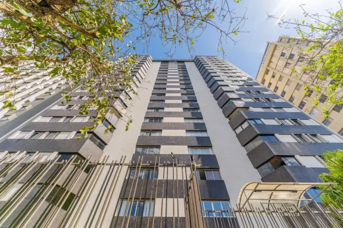 Apartamento para alugar, 04 Quartos, 02 Vagas, Hidromassagem, Batel, Curitiba.