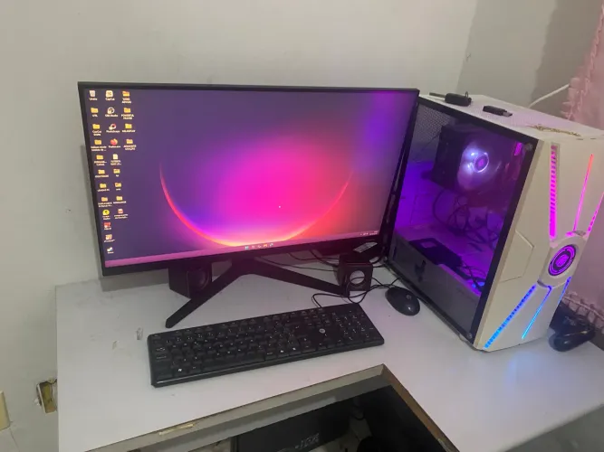 PC Gamer Xeon E5-2630 v4 | 16GB RAM DDR4 | SSD 240GB | NVIDIA GeForce GT 1030 |Monitor 28