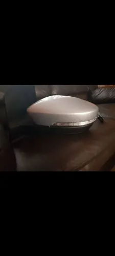 Retrovisor elétrico com seta VW UP lado esquerdo motorista. 
