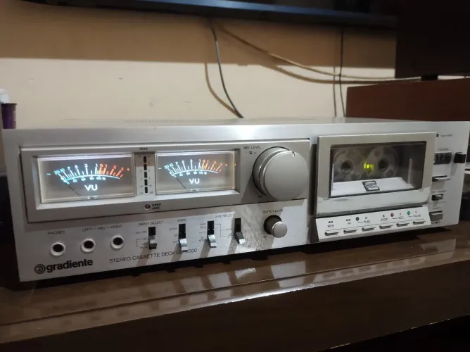 Tape deck gradiente cd 5500 v.u colorido