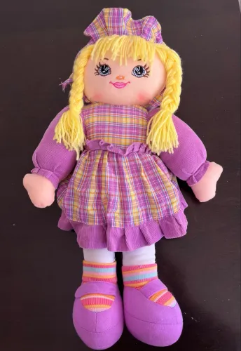 Boneca com 47cm