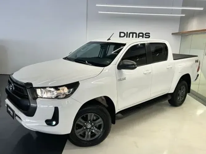 Toyota Hilux CD SR 4X4 2.8 TDI Diesel Aut. 2025