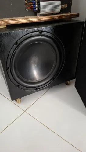 Som automotivo estilo Torre