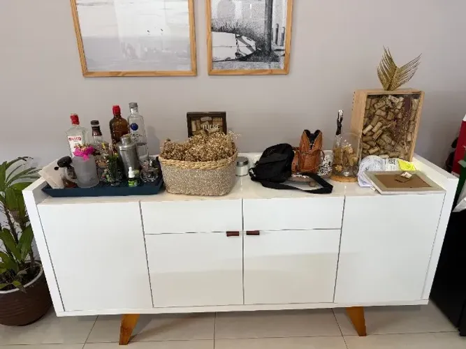 Mesa Buffet em Excelente estado