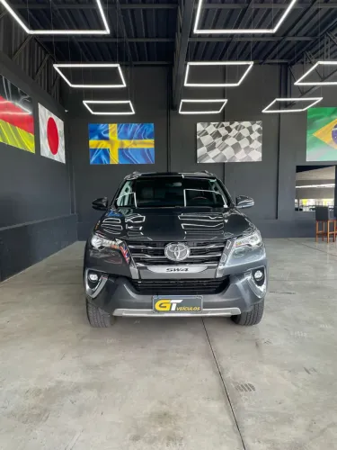 Toyota Hilux SW4 SRX 4X4 2.8 TDI 16V Dies. Aut. 2020