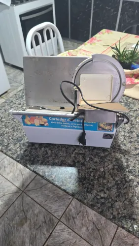 MAQUINA DE CORTAR FRIOS