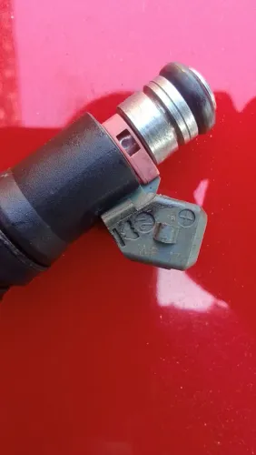 Vaga para mecânico e ajudante