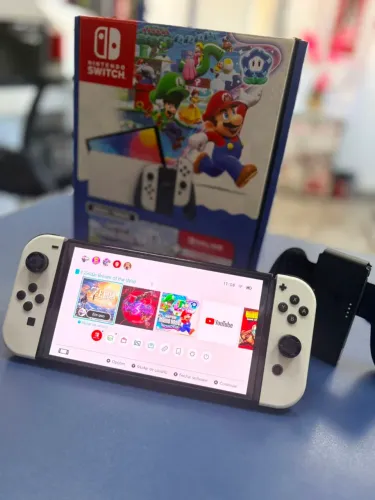 Nintendo Switch OLED 64GB Bloqueado