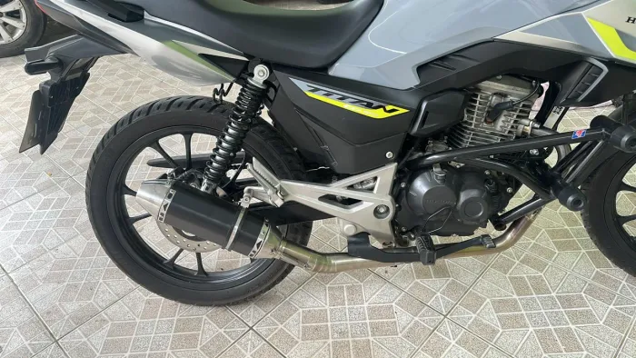 Vendo escapamento GRS
