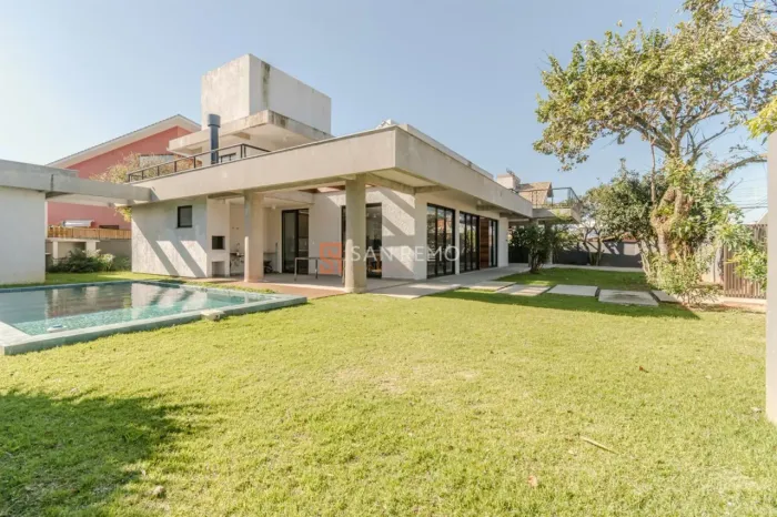 Campeche | Casa 6 quartos, sendo 4 suites