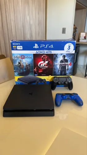 VENDE-SE PS4 SLIM 1TB( 1 mês de garantia)