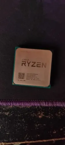 AMD Ryzen 3 3200G + Cooler Original