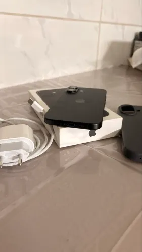 iPhone 16 - 256 gigas