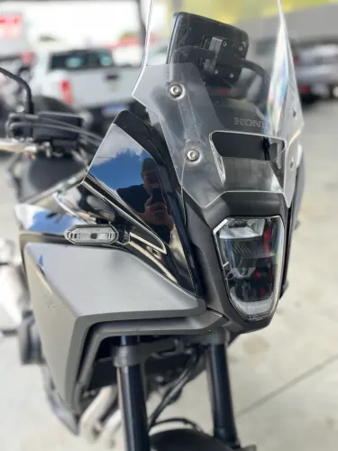 NX 500 Honda 2026 preta