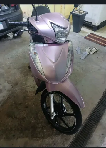 Honda Biz em dia