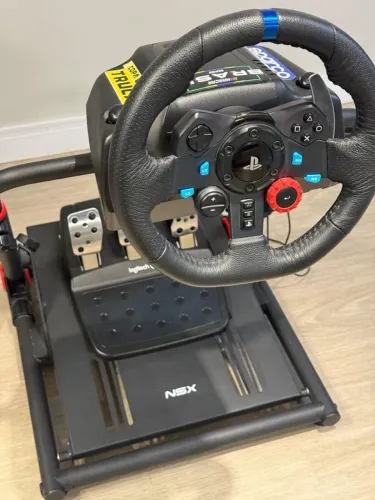 Volante e Pedais Logitech G29(PS5,PS4,PS3 e PC) + Suporte Cockpit Para Volante Nsx Fanatec