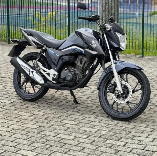 Moto titan