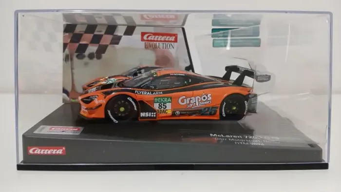 Autorama Carrera Evolution 1:32 McLaren 720S GT3 "Dörr Motorsport, No.85" DTM 2024