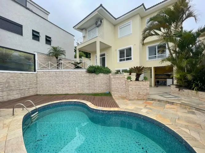 Casa à venda Condomínio São Paulo II na Granja Viana