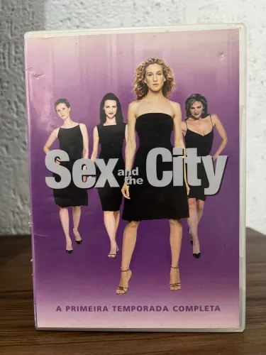Box de Colecionador em DVD: Ícone da TV e da Cultura Pop 1ª Temporada Completa - 2 Discos