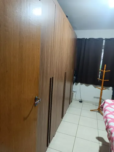 Guarda roupa de casal semi novo