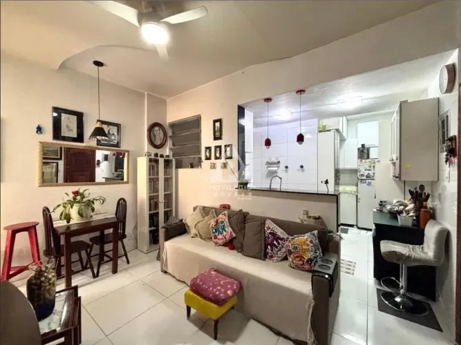 Quarto e sala na praia de Botafogo