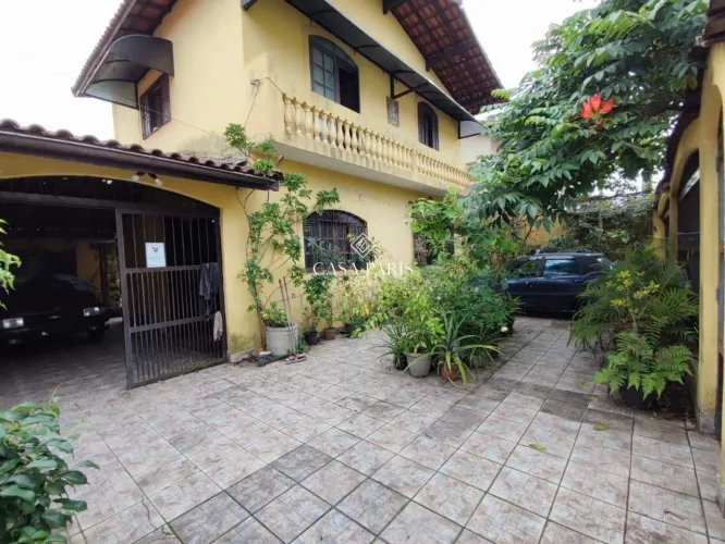 Sobrado à venda na Praia Grande (Caiçara) | 4 dorms, 1 suíte, 5 vagas