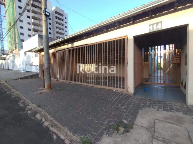 Casa para alugar, 3 quartos, Presidente Roosevelt - Uberlândia/MG - Rotina Imobiliária