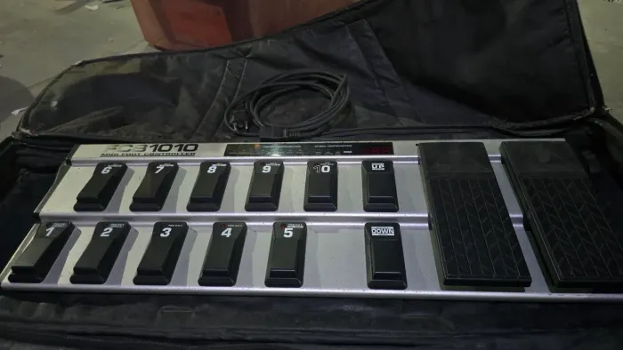 Vendo controlador Behringer
