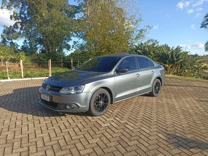 Volkswagen Jetta Comfortline 2.0 T.flex 8V 4P Tipt. 2012