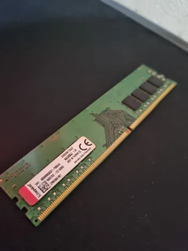 Memória RAM 8GB DDR4 2400MHz