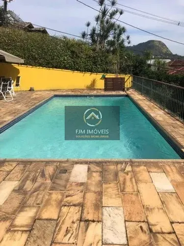 Casa de Condomínio em Badu - Niterói