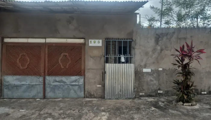 Casa a Venda no Bairro Vila Brasil