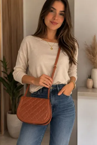 Bolsa Feminina Transversal Matelassê Marrom