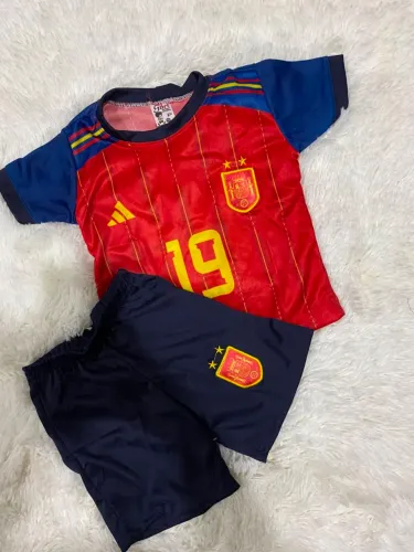 Conjunto Esportivo Infantil Espanha Premium ? Trave o Seu no Chat!